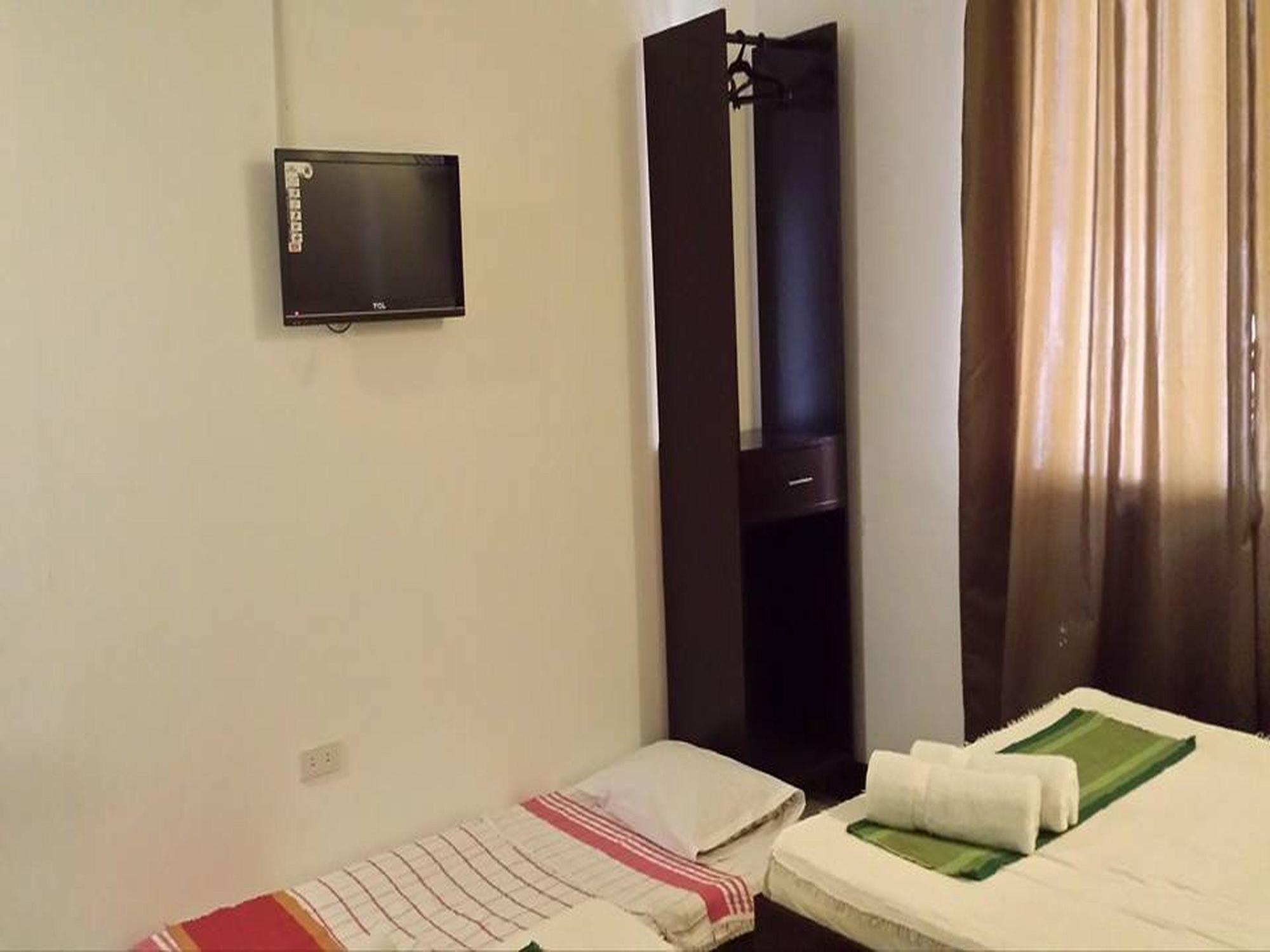 Ziur Inn Laoag Kültér fotó