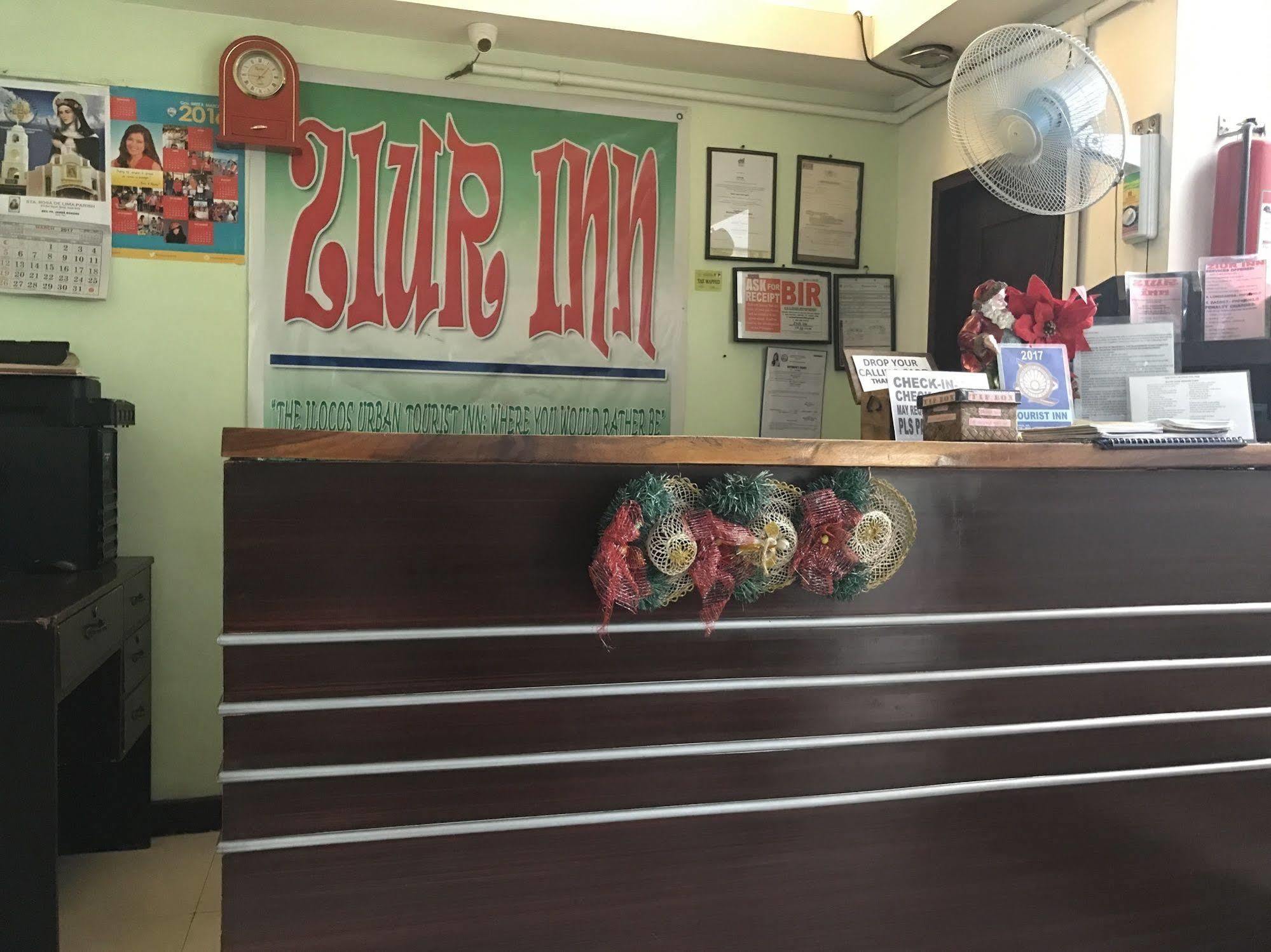 Ziur Inn Laoag Kültér fotó
