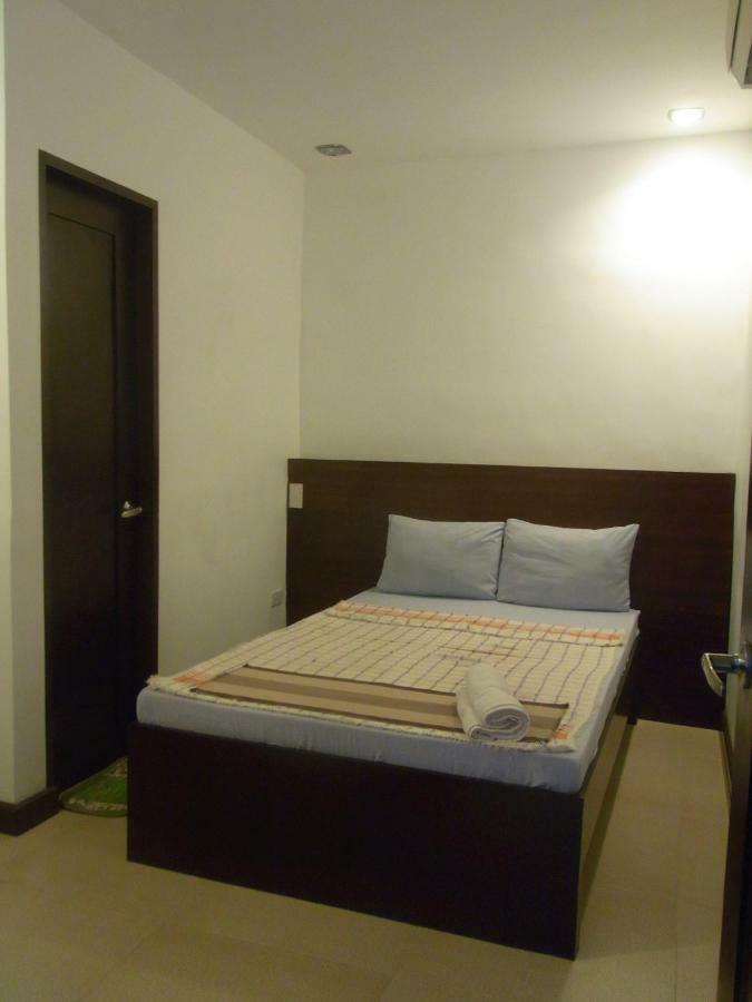 Ziur Inn Laoag Kültér fotó